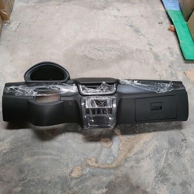 五征三轮车原厂配件,五征三轮车奥翔1700豪华款工作台1700工作台