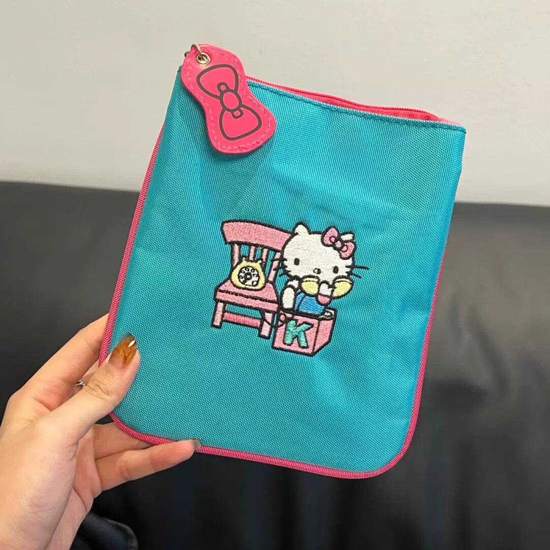 刺绣哈喽kitty收纳包卡包证件数据线洗漱姨妈巾耳机充电器包可爱