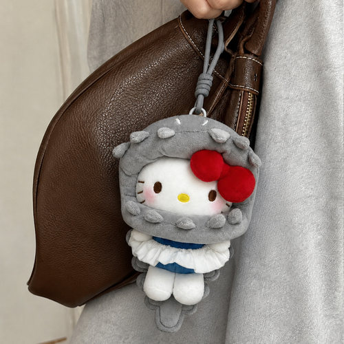 三丽鸥hellokitty灰色龙骨包挂件