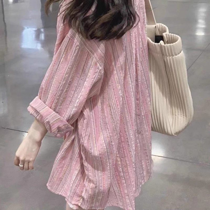 2026新款早春装外搭开衫慵懒宽松上衣防晒衬衣粉色条纹衬衫外套女