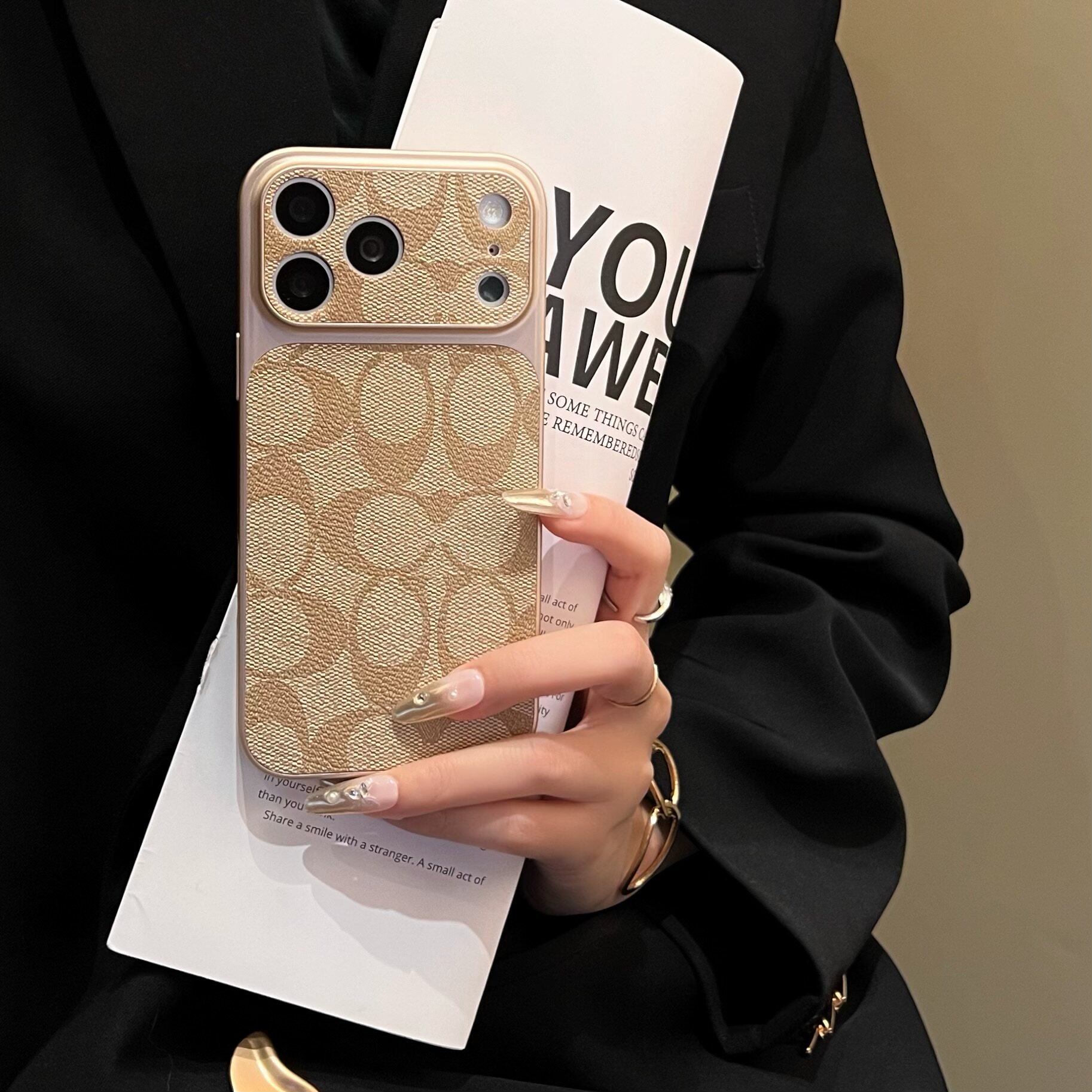 奢华高端欧美皮质奢侈品适用iPhone17ProMax手机壳11苹果16promax情侣15plus防摔全包14pro高级保护套13女12