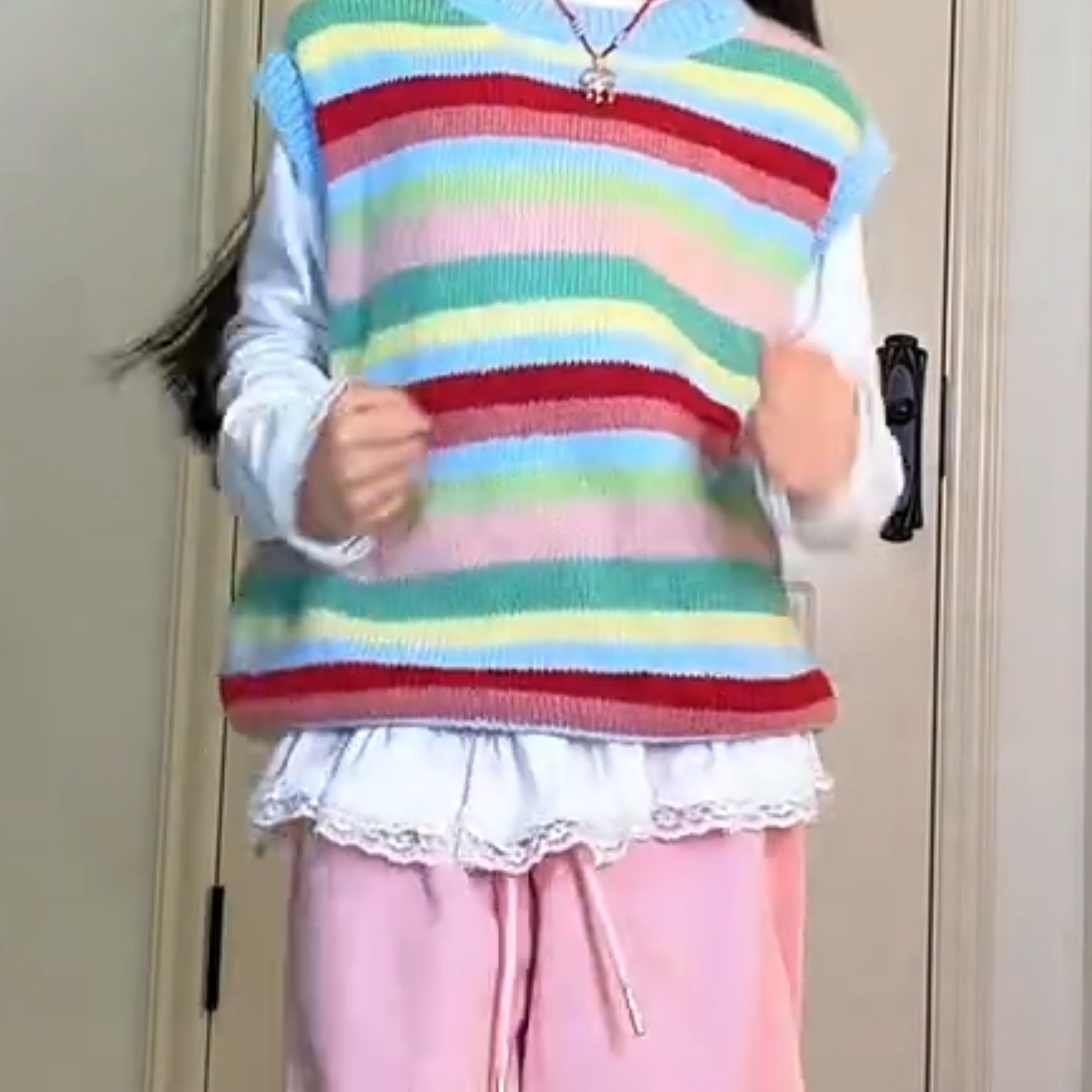 女童秋季彩虹条纹针织马甲内搭蕾丝花边长袖打底衫两件上衣