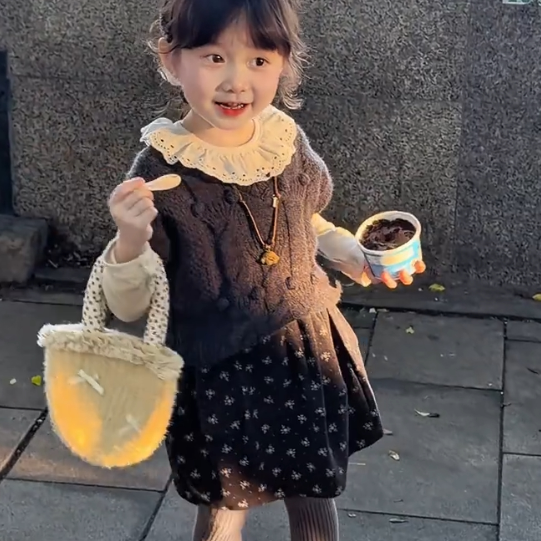女童秋季三件套针织马甲+蕾丝领打底衫+碎花短裙小女孩洋气套装
