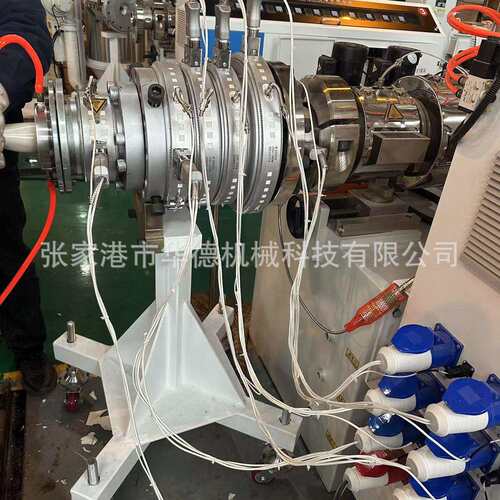 PVC管材生产线 聚氯乙烯PVC给水管排水管挤出机 高速机生产设备