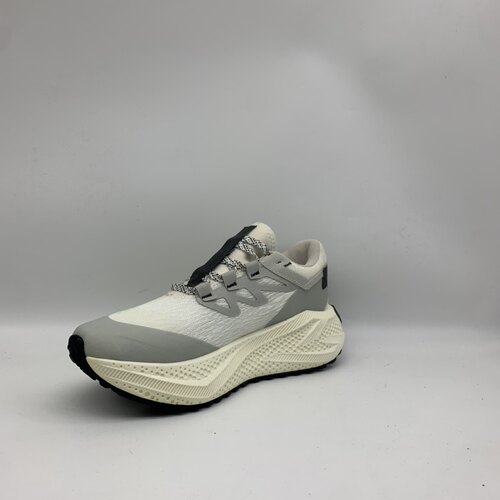 鞋码35码一双 撤柜孤品 品牌鞋 款式播 播间为准 货号5821