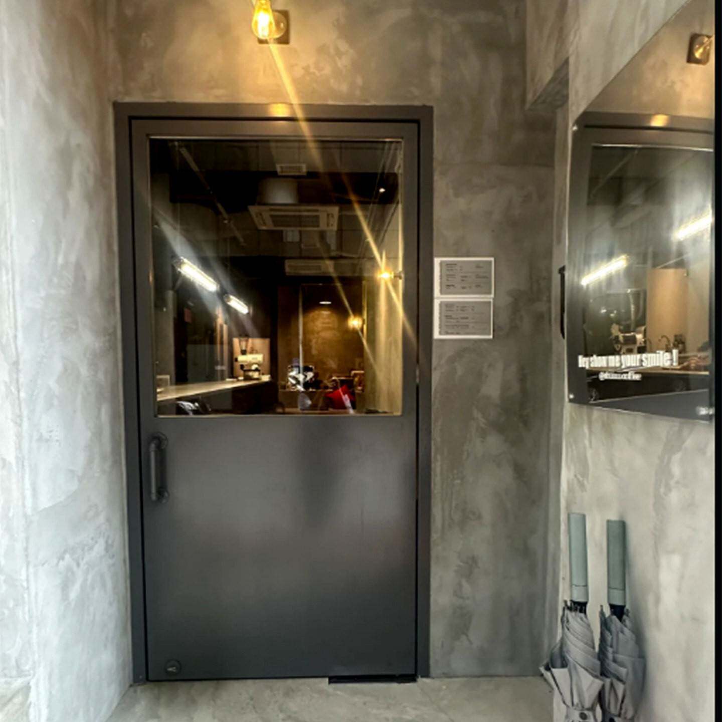 网红铁艺家具覆古工业风铁艺玻璃门厨房门商铺门室内门餐厅门定制