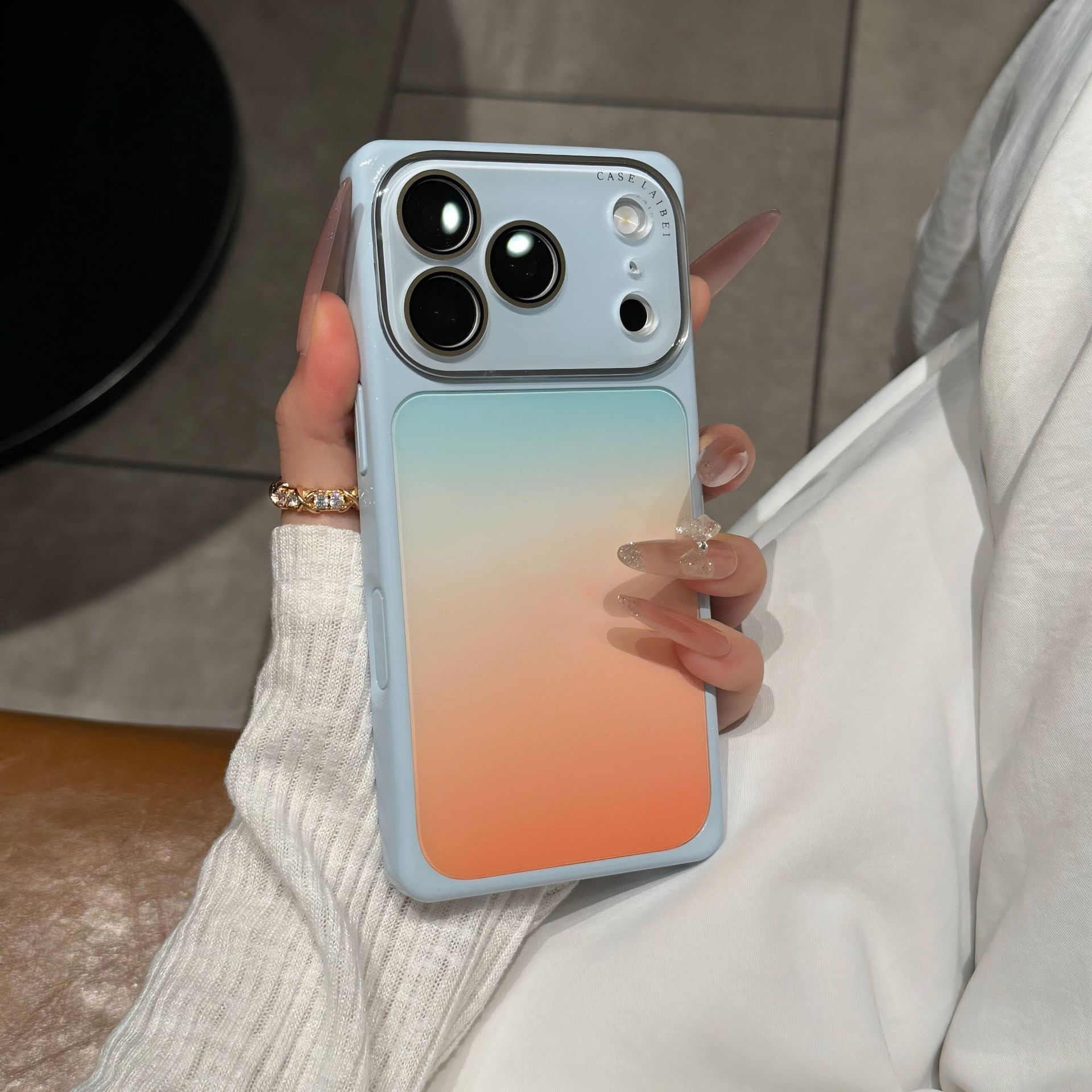 iPhone17ProMax渐变手机壳