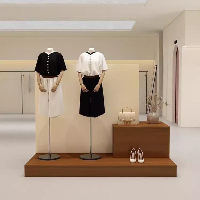 展示台摆放展示中岛流水中间女装陈列中岛台展柜展示柜服装店简约