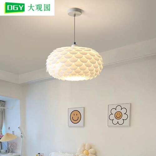 大观园卧室灯吊灯简约现代主卧灯法式奶油灯具创意羽毛房间灯389L