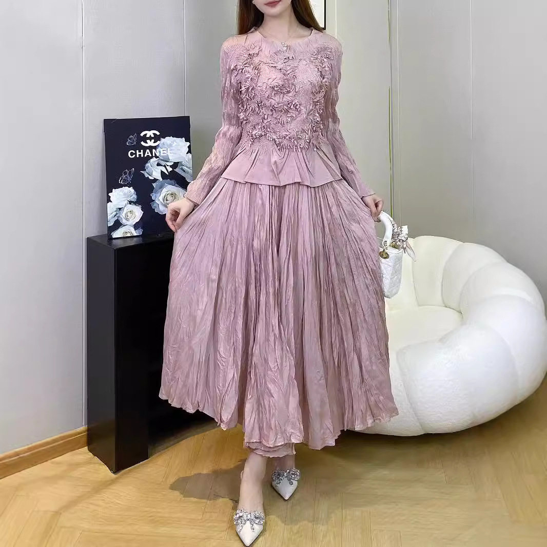 高级感手工堆花褶皱套装女春夏时尚圆领短袖上衣大摆半身裙两件套