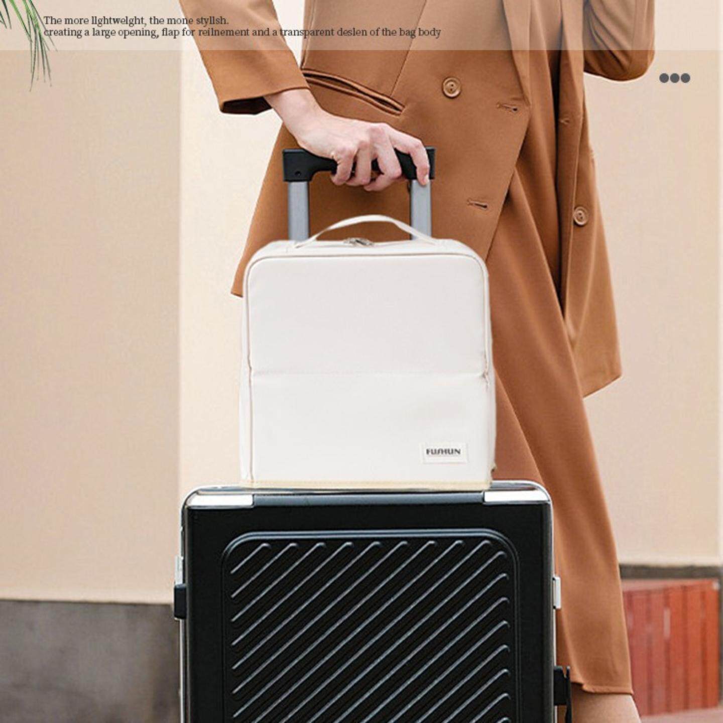 化妆包大容量女可挂行李箱带镜子十字纹防水女包收纳包