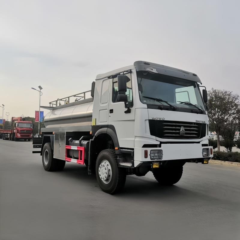 鲜奶运输车 东风牌奶罐式运输车 304-2b食品奶运输车价格