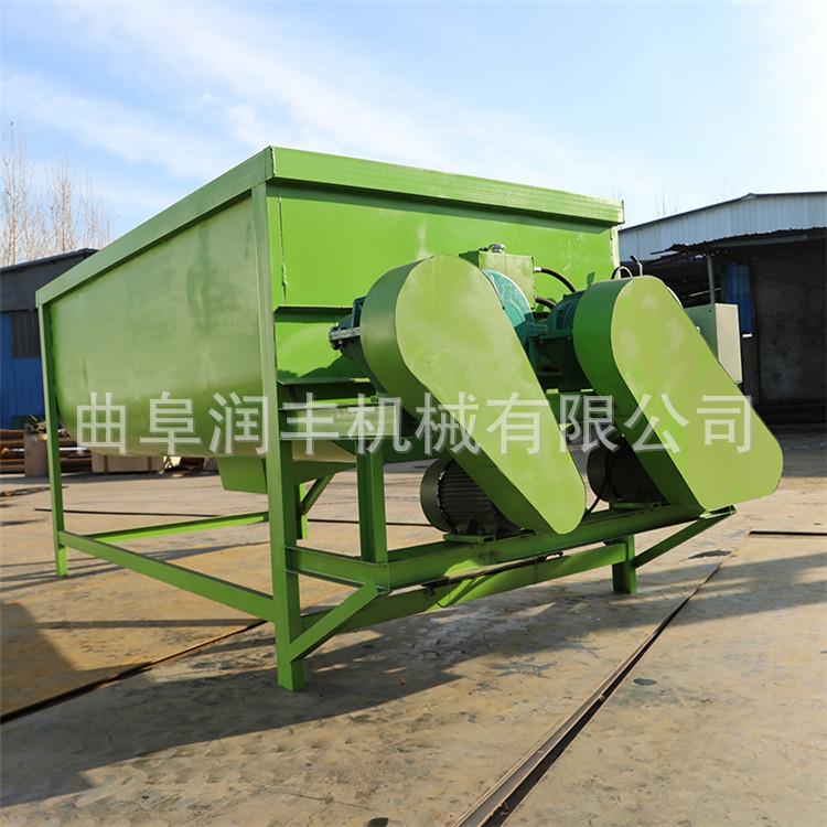 九方直连牧场搅拌机青贮黄贮草料混料机电子称重牛场拌草车
