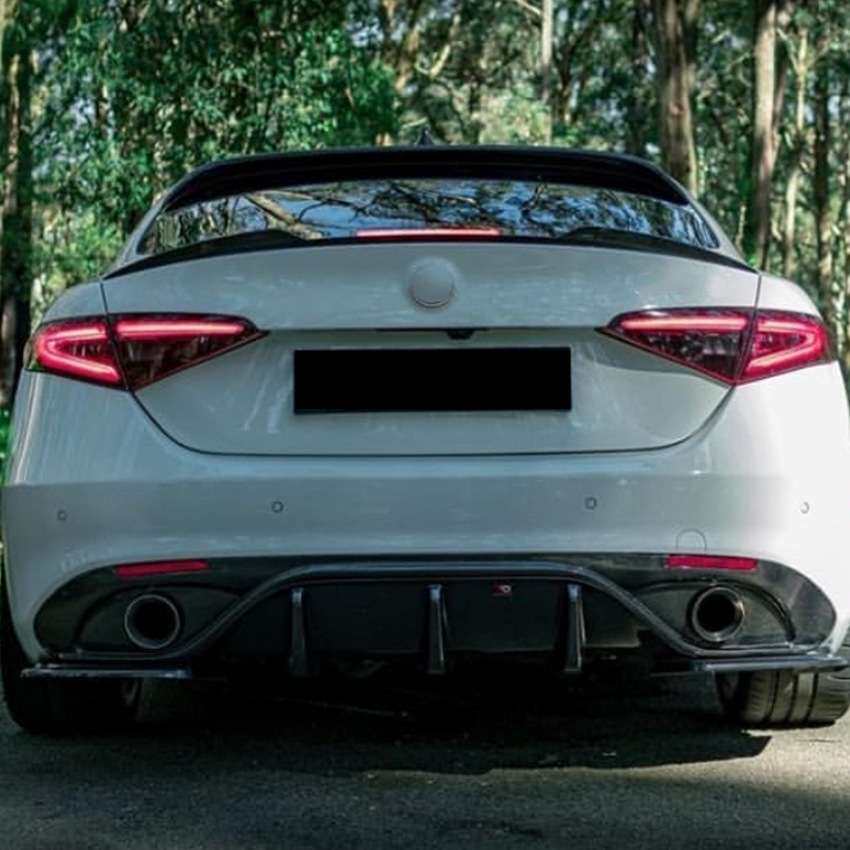 适用阿尔法罗密欧朱丽叶giulia 2015+尾翼定风翼车贴外饰改装配件