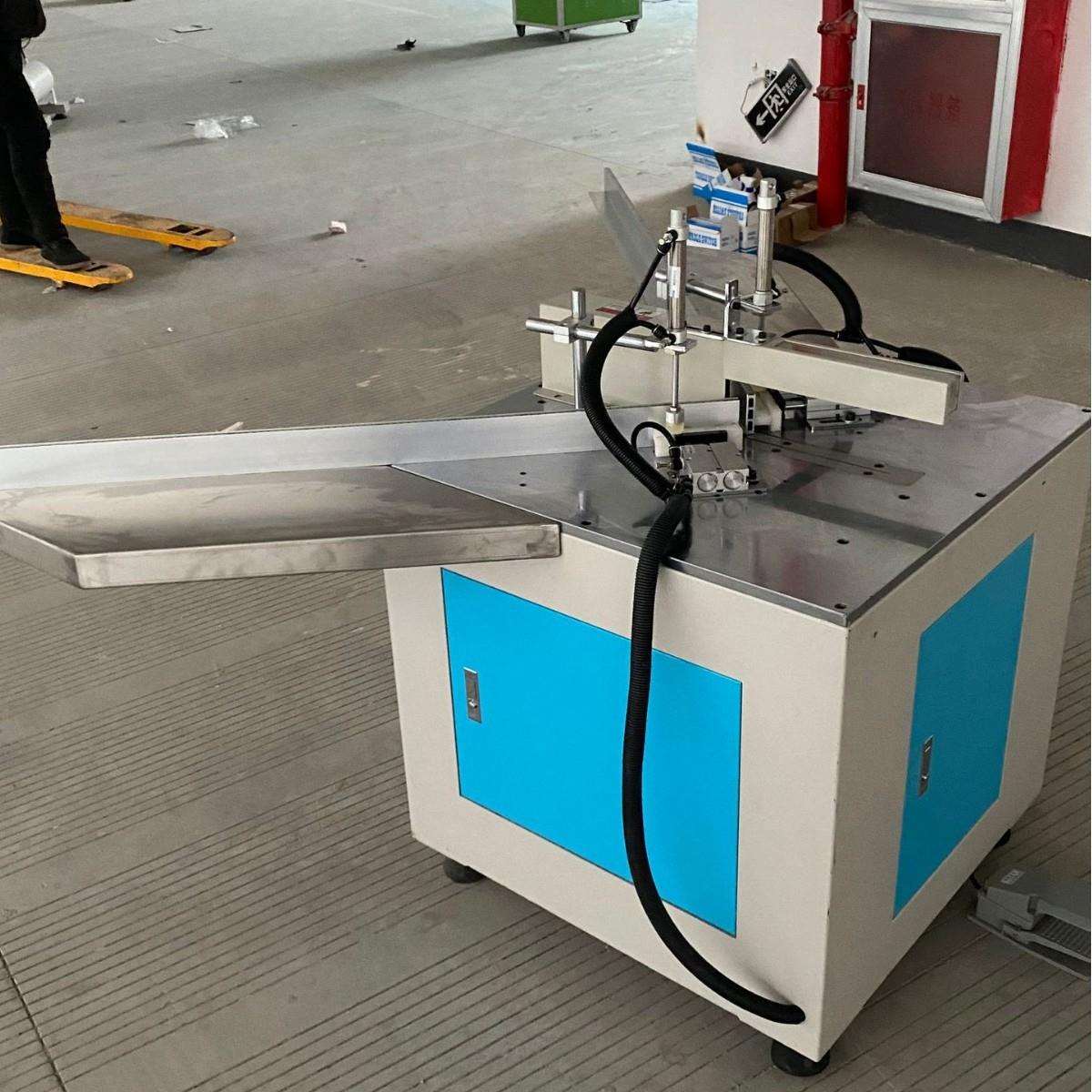 铝合金铝型材精密锯灯带画框门窗45度切割机气动相框画框切角机