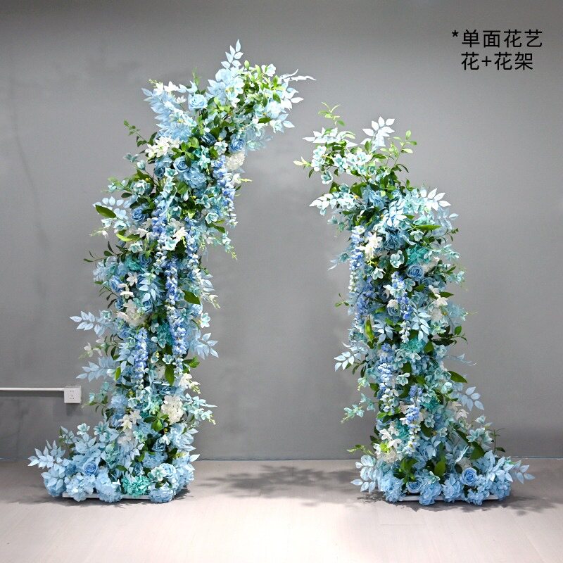 婚礼求婚现场布置假花蓝色教堂结婚背景花牛角花艺拱门花