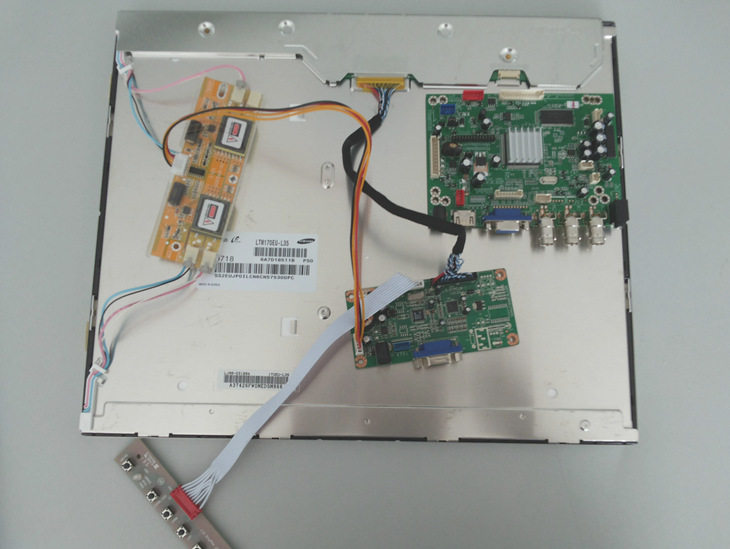 LM150X3-L0415寸工业液晶屏