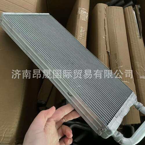 外贸出口 重汽HOWO T7H 汕德卡C7H 712W61942-1310散热器芯体总成