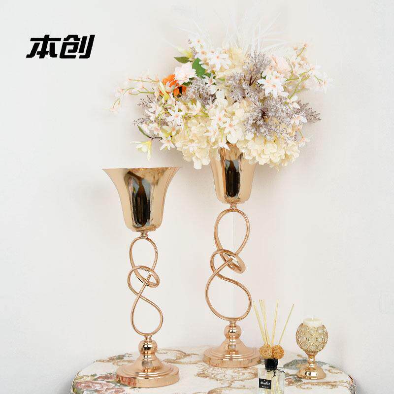 婚庆道具T台路引镂空八字主桌花器签到台面装饰铁艺花瓶摆件造型