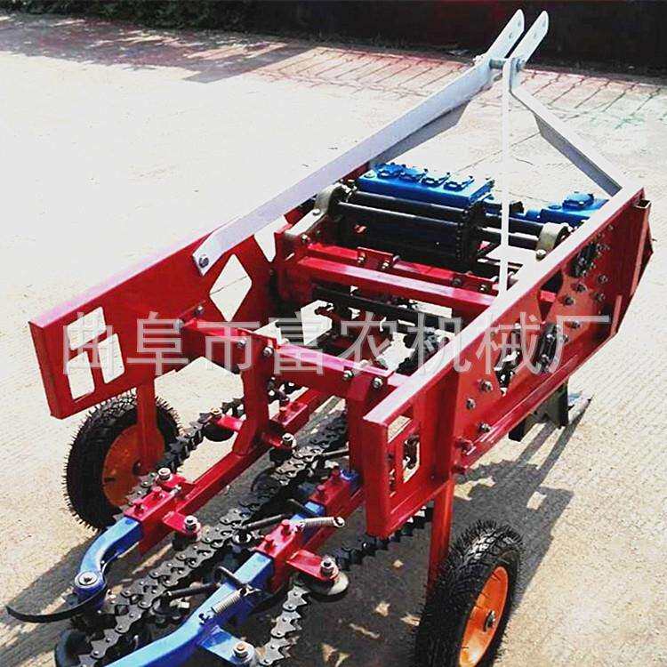 花生收货的机器 拖拉机带动的花生收果机 厂家直销