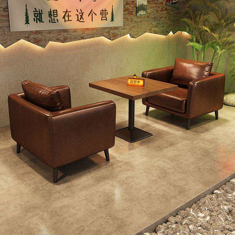 露营工业风小酒馆酒吧桌椅咖啡厅复古餐吧清吧卡座沙发烧烤店沙发
