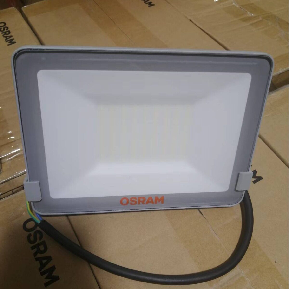 欧司朗30W/45W/95W/160W/190W皓睿三代LED泛光灯IP66 LED投光灯
