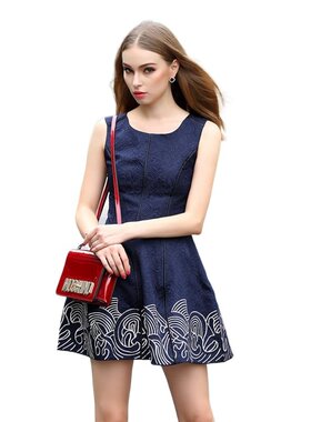 奈昕让您穿着好看个性化私人订制 25077 new dress秋季绣花复古风