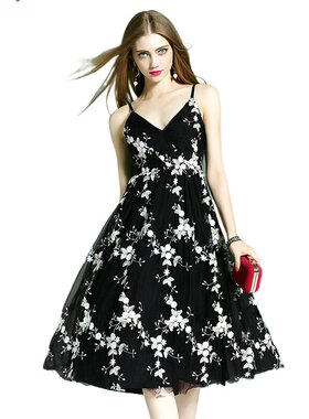 奈昕让您穿着漂亮个性化私人订制 34256 吊带性感高腰显瘦A字裙夏