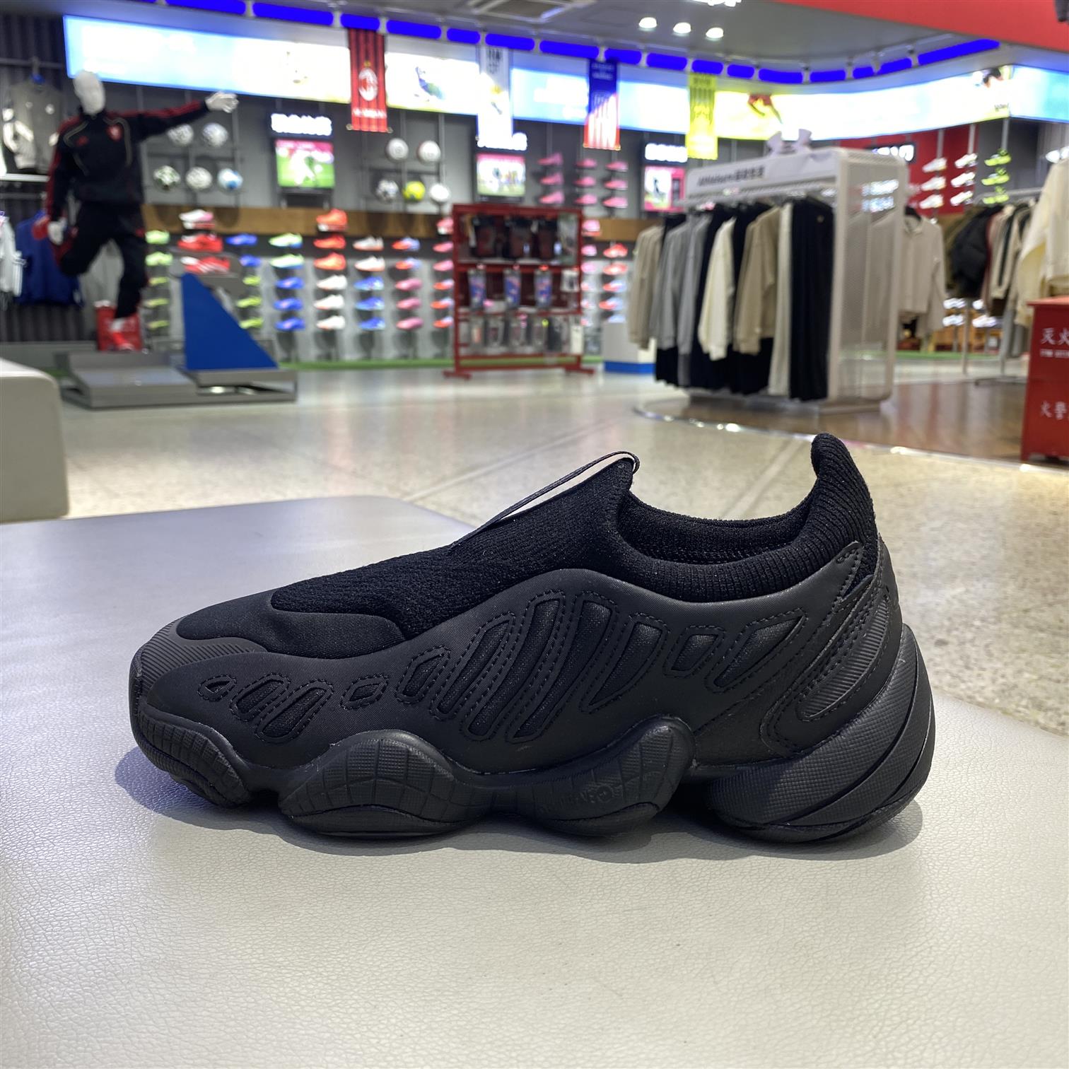 阿迪达斯一脚蹬男女老爹防滑耐磨轻便透气舒适休闲板鞋 JS0823