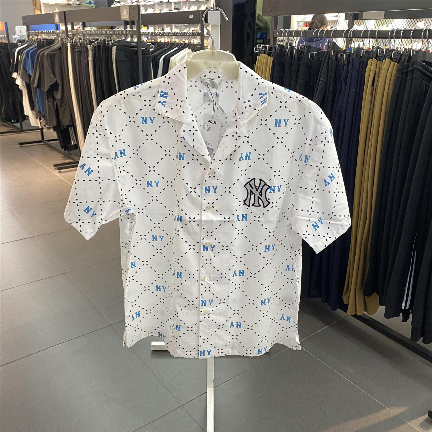 MLB男女百搭潮流时尚纽约洋基老花纯棉休闲外穿短袖衬衫3AWSM0533