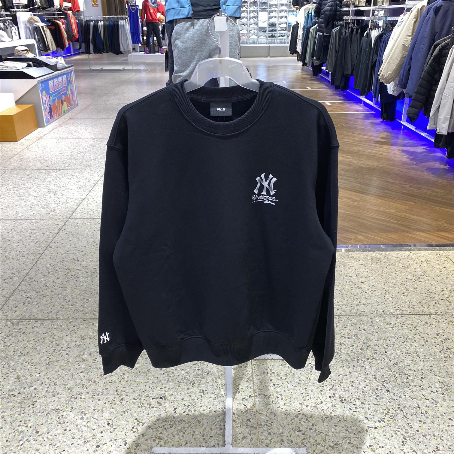 MLB男女款时尚潮流宽松版运动健步旅游舒适休闲运动衫3AMTB0551