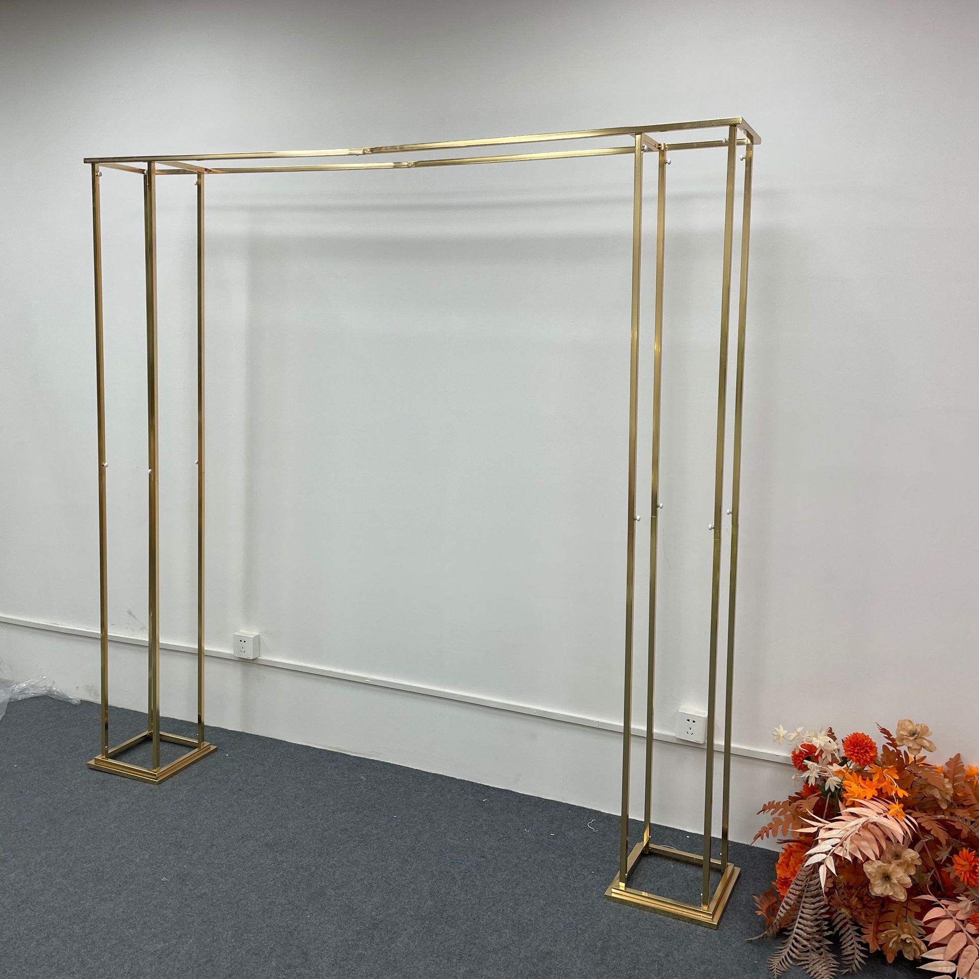 新款婚庆铁艺道具方形架子指示牌铁架迎宾区背景架舞台几何装饰架