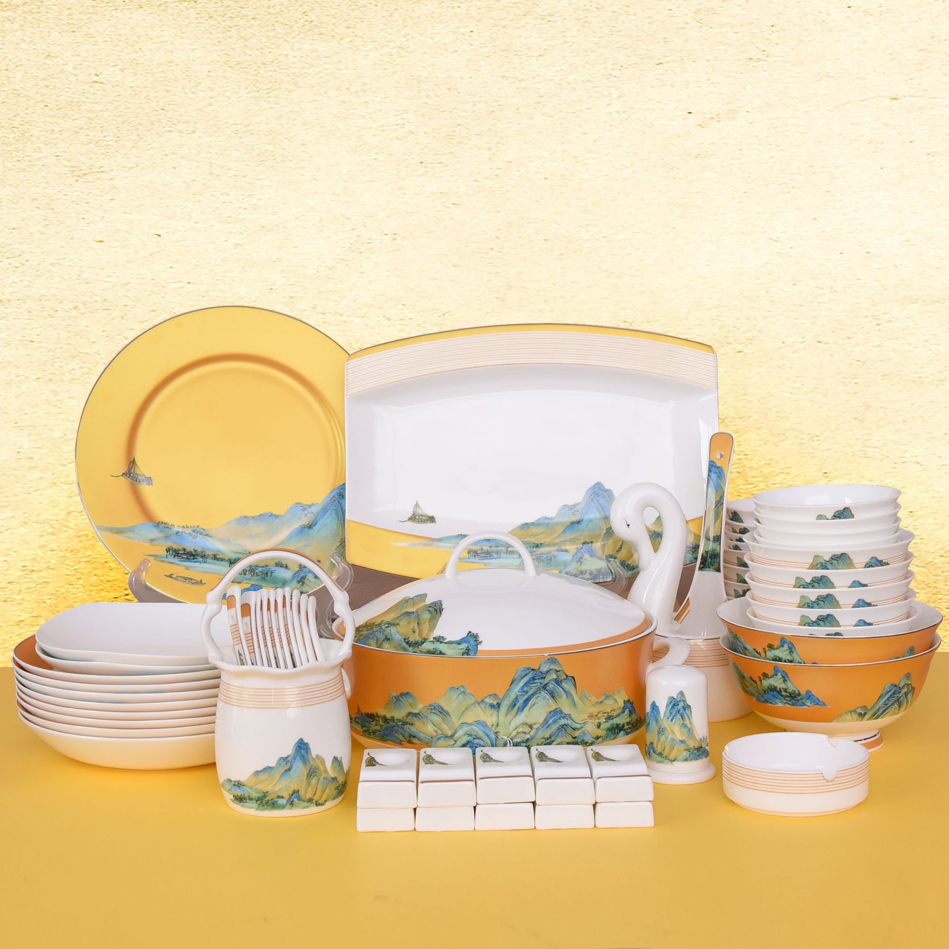 批发骨瓷餐具套装家用商用陶瓷山水餐具碗碟盘子中式浮雕金酒店