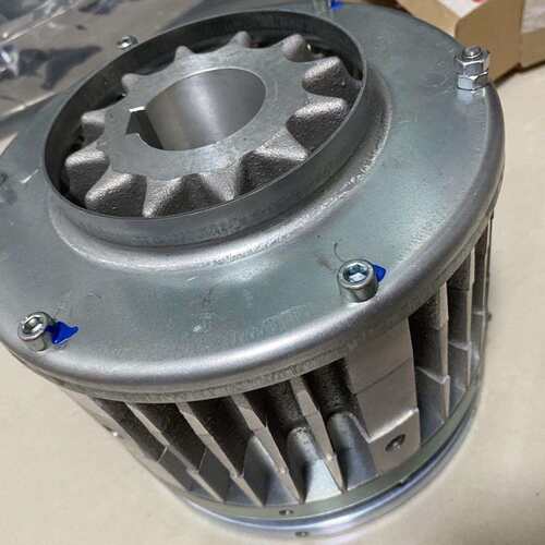 WAMPFLER离合器093714-080X24，TYP8 D-79576