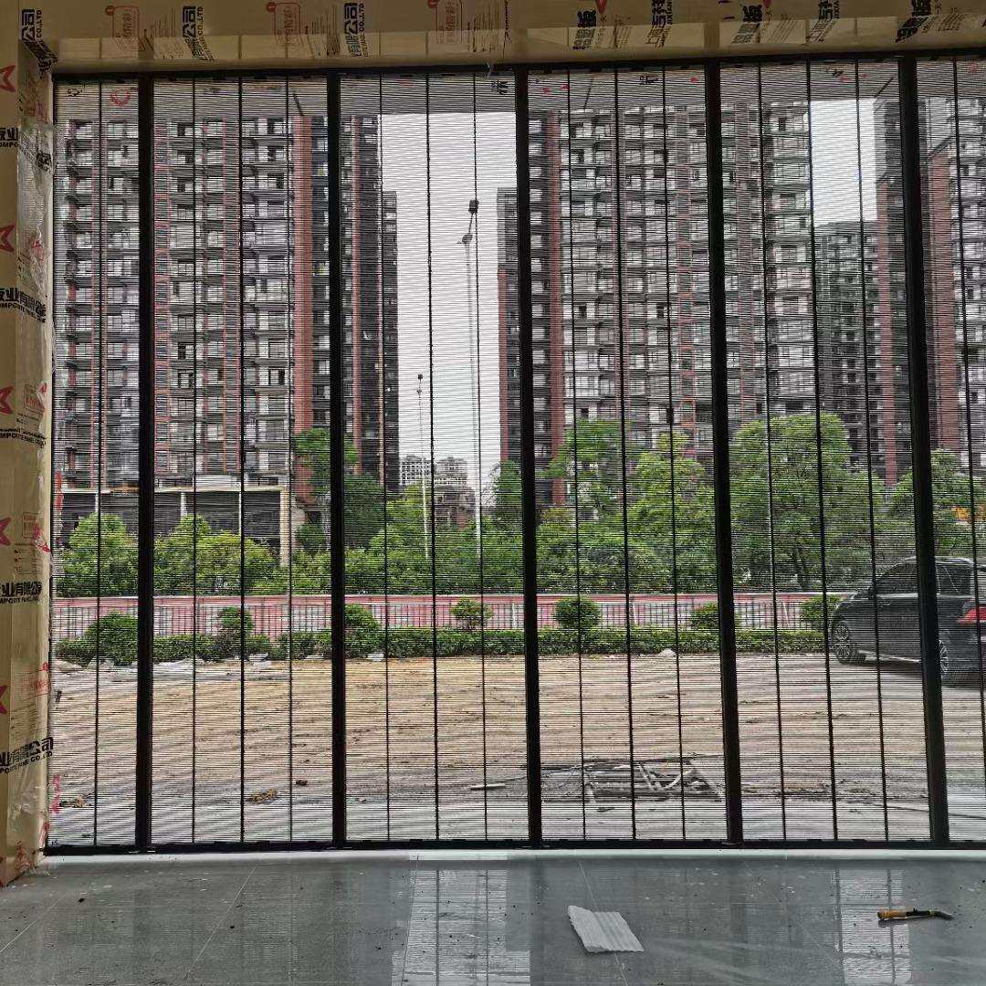 【源头厂家】全彩光感亮度可调节3D橱窗玻璃幕墙LED格栅透明屏