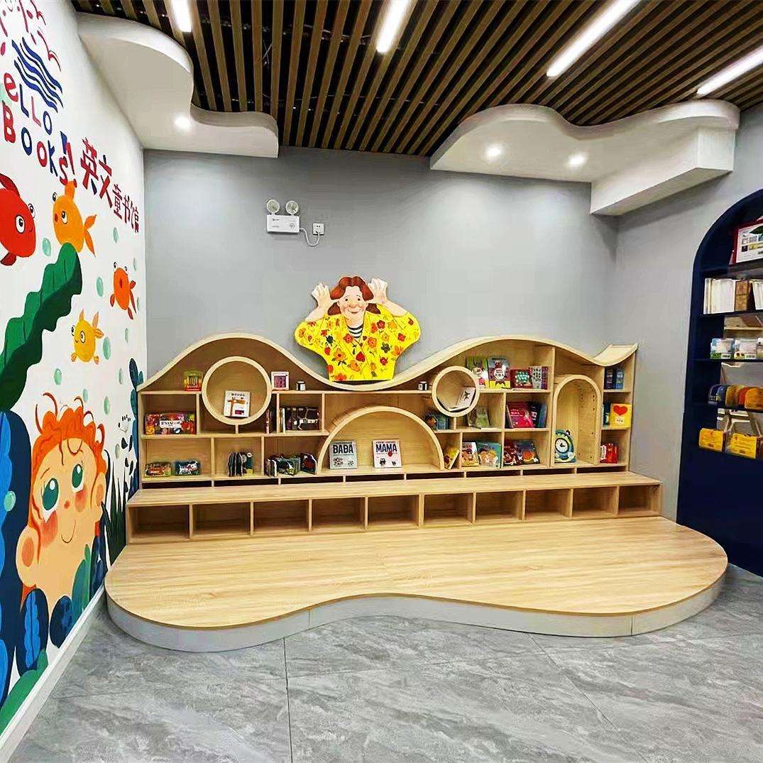 奇可多简约拱门圆弧书柜幼儿园绘本室阅读书架设计儿童展示墙
