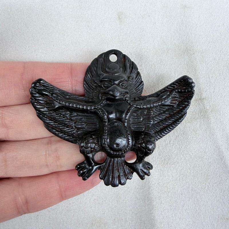 藏式复古铁大鹏鸟摆件文玩收藏金翅鸟工艺品家居装饰品摆件图片