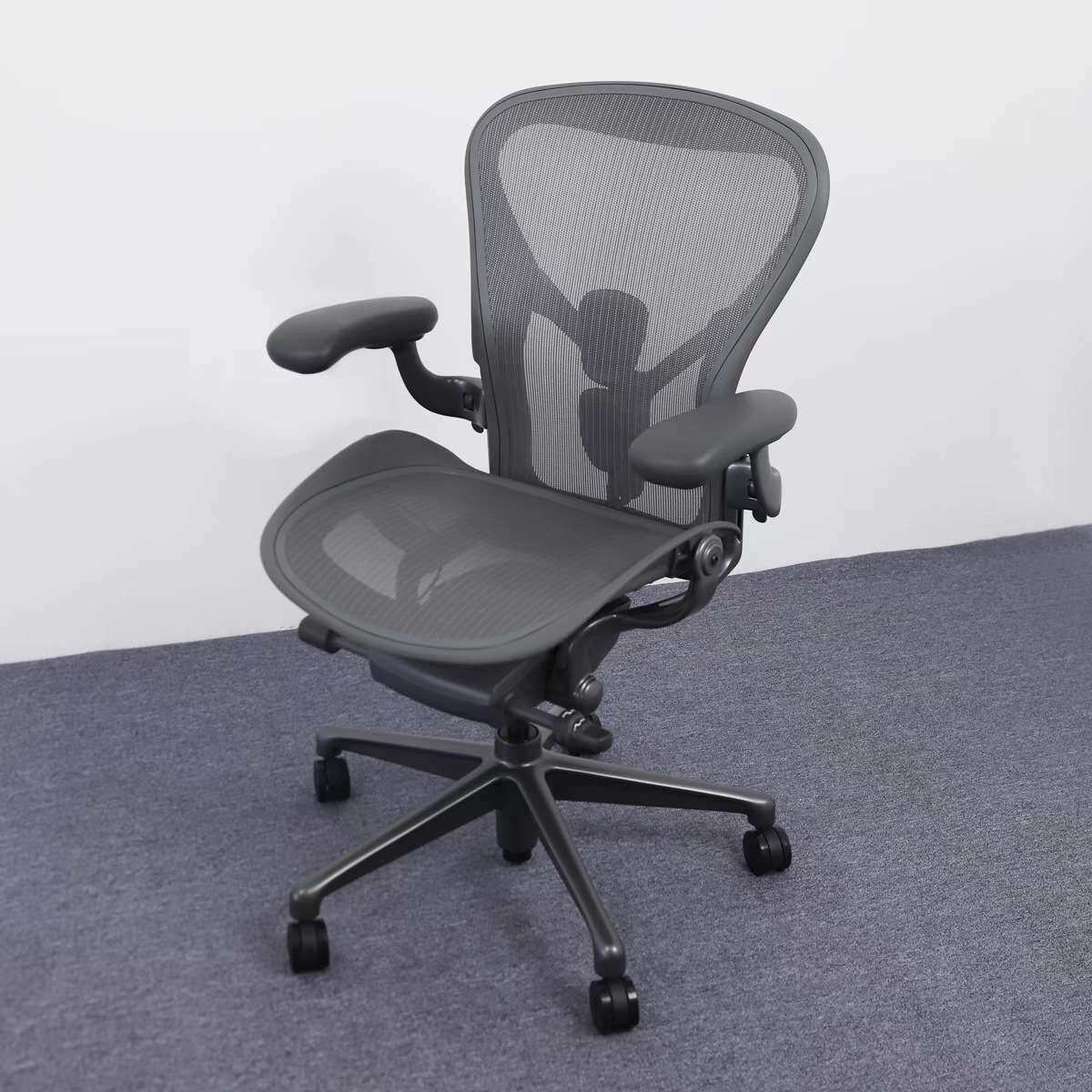 赫曼米勒aeron2人体工学椅家用电脑椅久坐办公椅电竞hermanmiller