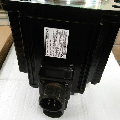 YASKAWA安川电机AC SERVO MOTOR SGMGH-09ACA61AC伺服马达