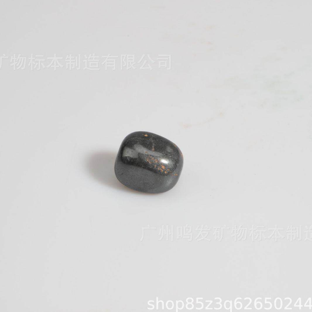 厂家天然铁石颗粒滚石太赫兹手把件水晶矿石原石赤铁矿摆件