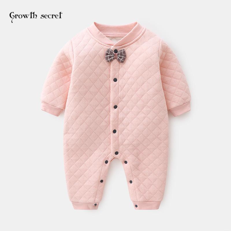 婴儿连体衣男女宝宝秋冬保暖哈衣新生儿格子开档领结对门爬服睡衣