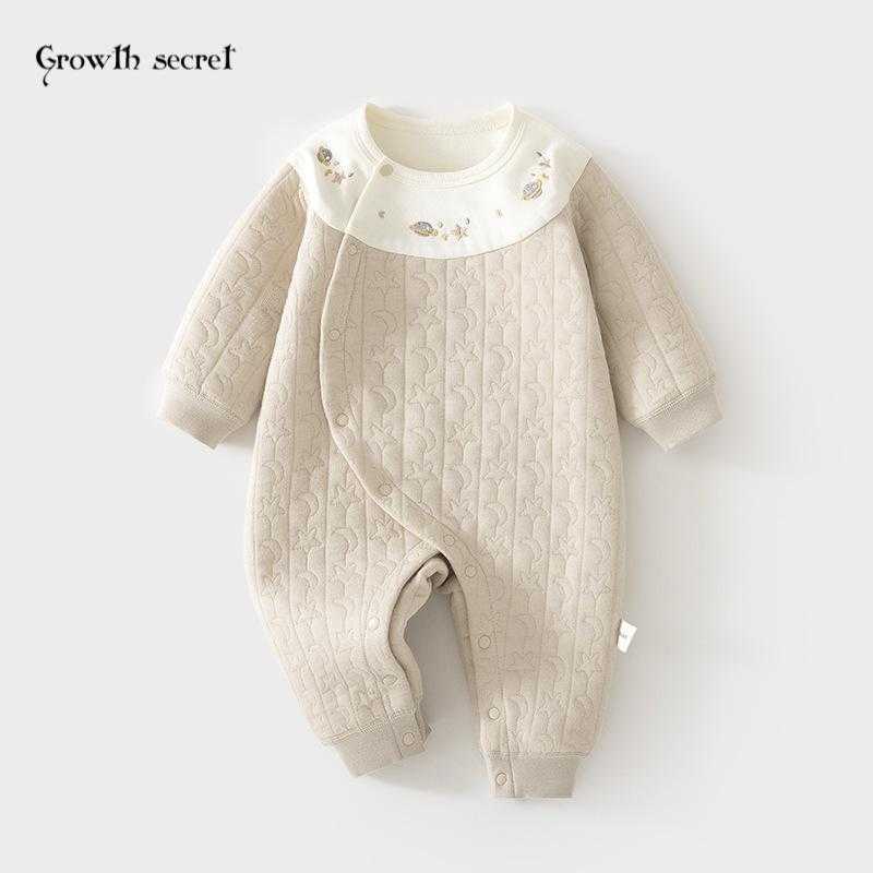 婴儿保暖连体衣宝宝秋冬无骨哈衣新生儿三层夹棉爬服儿童连身衣