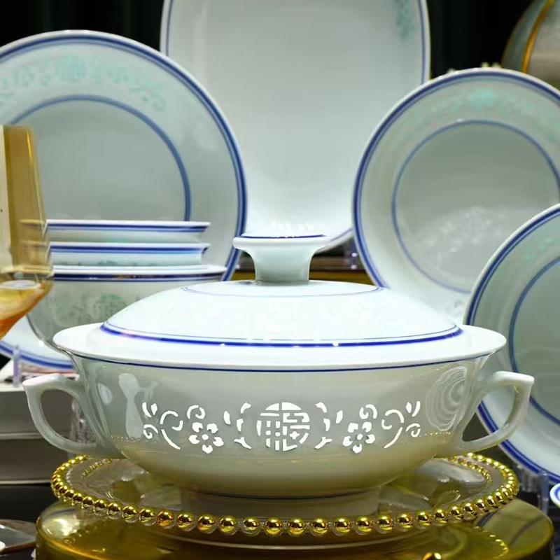 景德镇中式玲珑瓷餐具高档高温釉中彩景德镇陶瓷盘碗碟套装家用