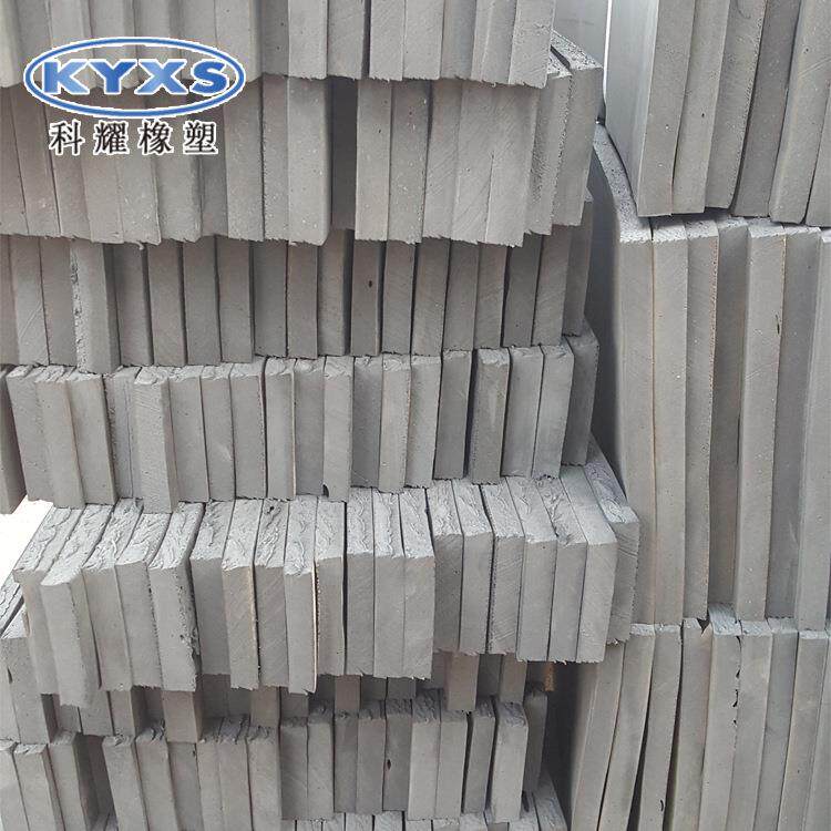 供应闭孔泡沫塑料衬垫各种规格 发泡聚乙烯泡沫板黑色 道路填缝用
