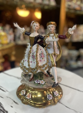 陶瓷摆件 38女神节礼物 情侣华尔兹摆件 中古瓷器库存