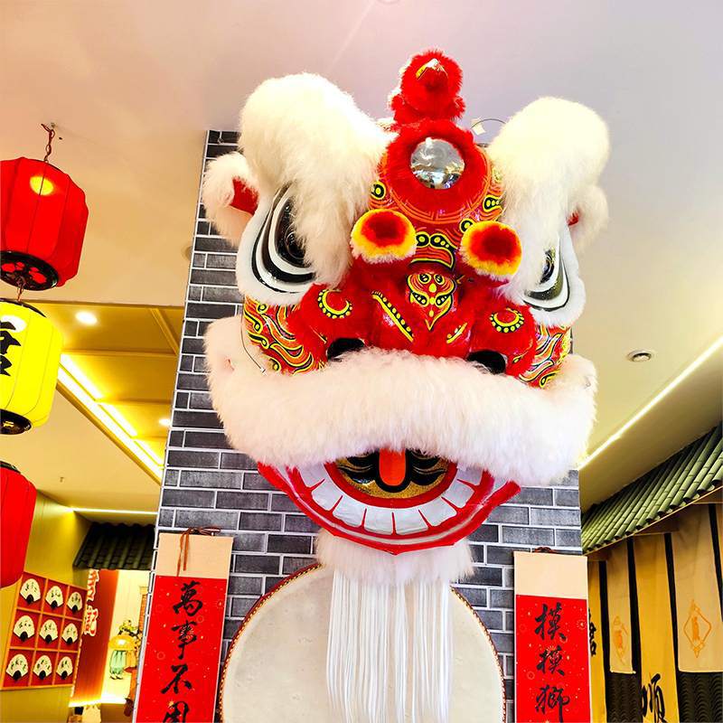 网红新年醒狮头挂饰美陈布置