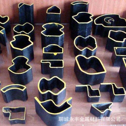 厂家加工Q345异型钢管灯杆立柱大小口径灯杆管多种形状路灯杆
