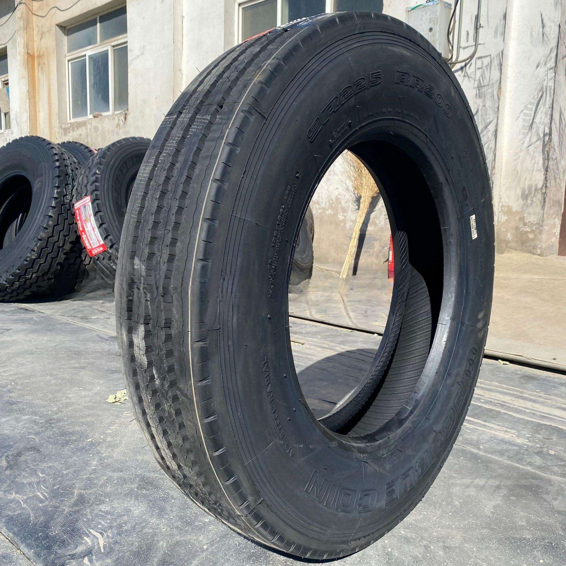 双钱轮胎 9R22.5轮胎 RR800花纹 全钢真空卡客车挂车拖车轮胎