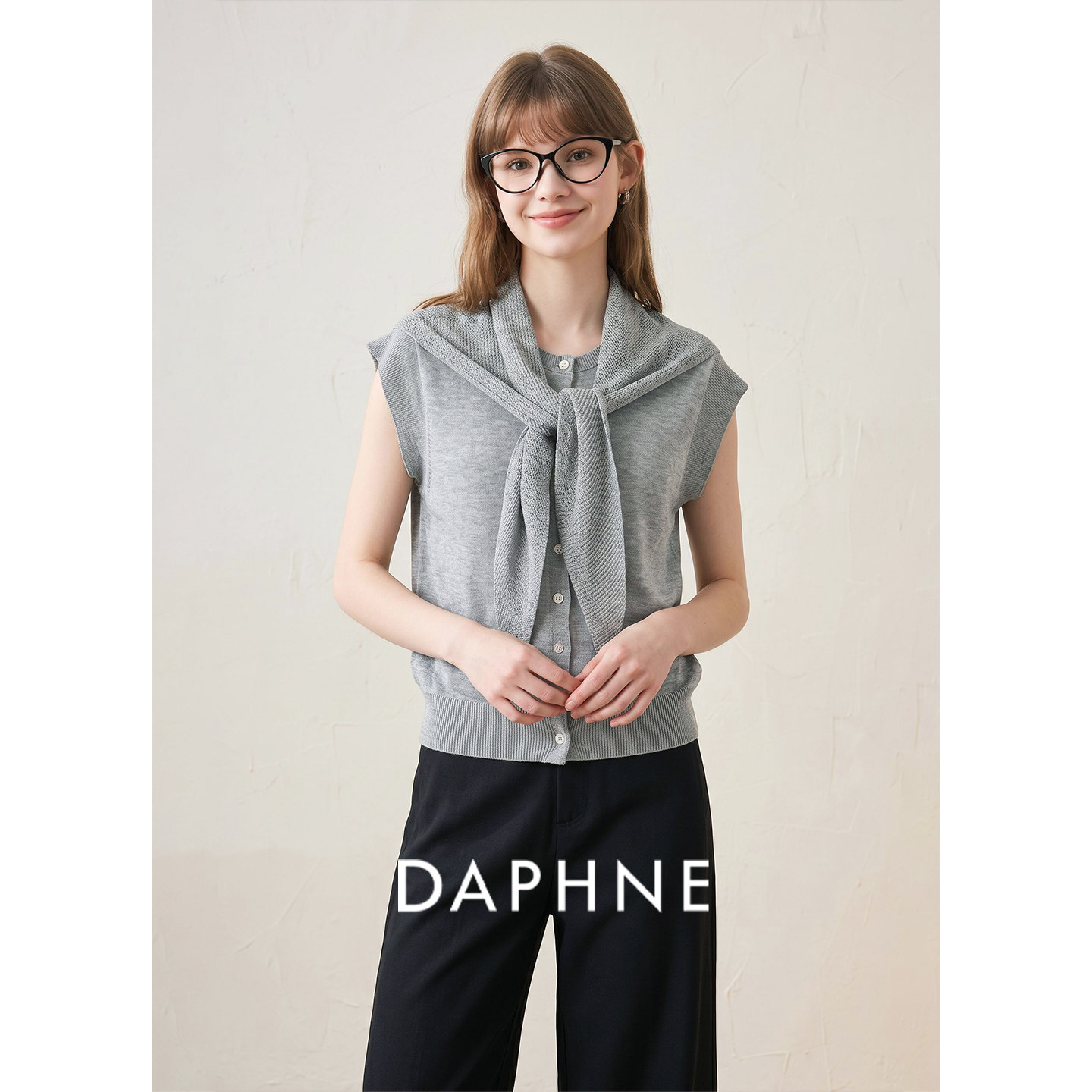 Daphne达芙妮天丝老钱风披肩针织马甲女夏季通勤气质百搭T恤上衣