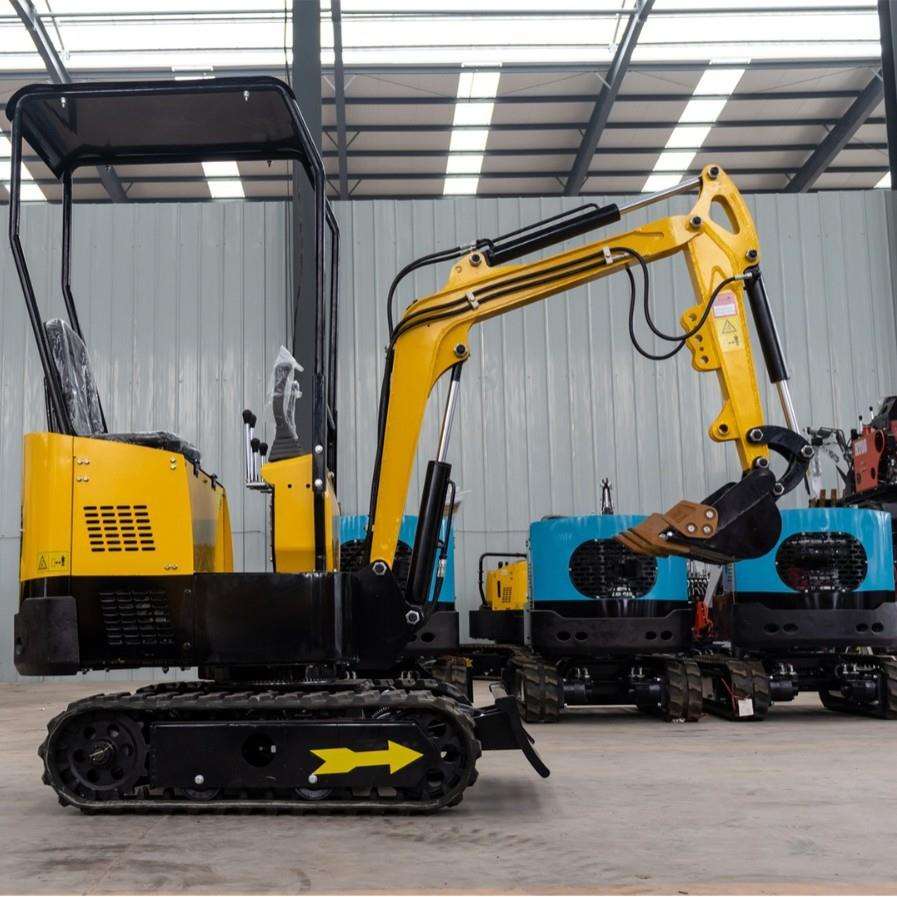 10型挖掘机 家用挖土农用果园微型钩机 工程破碎多功能微型挖机